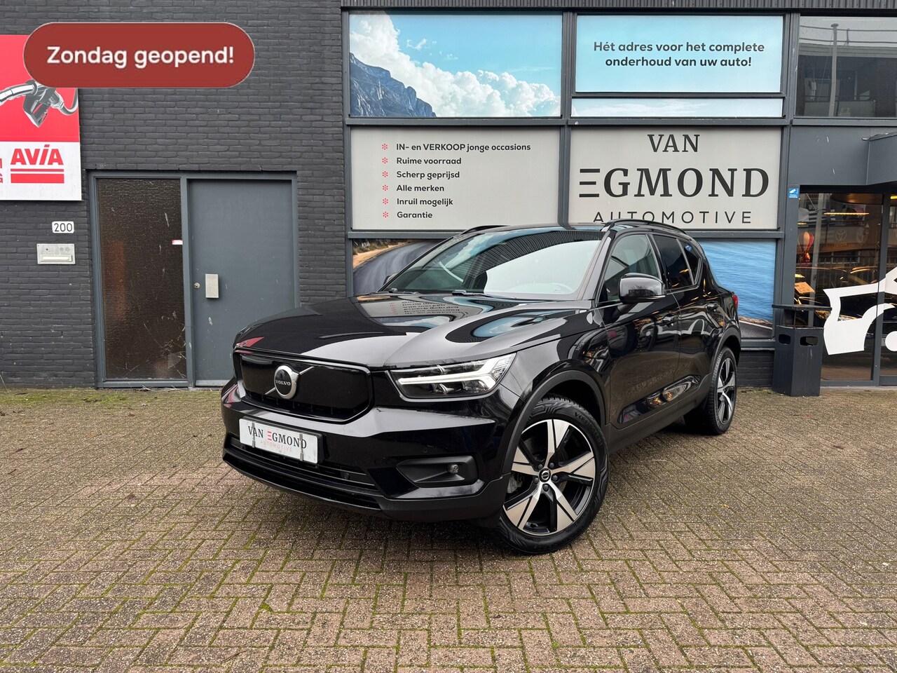 Volvo XC40 - Recharge P8 AWD R-Design Recharge P8 AWD R-Design - AutoWereld.nl