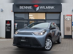 Toyota Aygo X - Hybrid 115 play