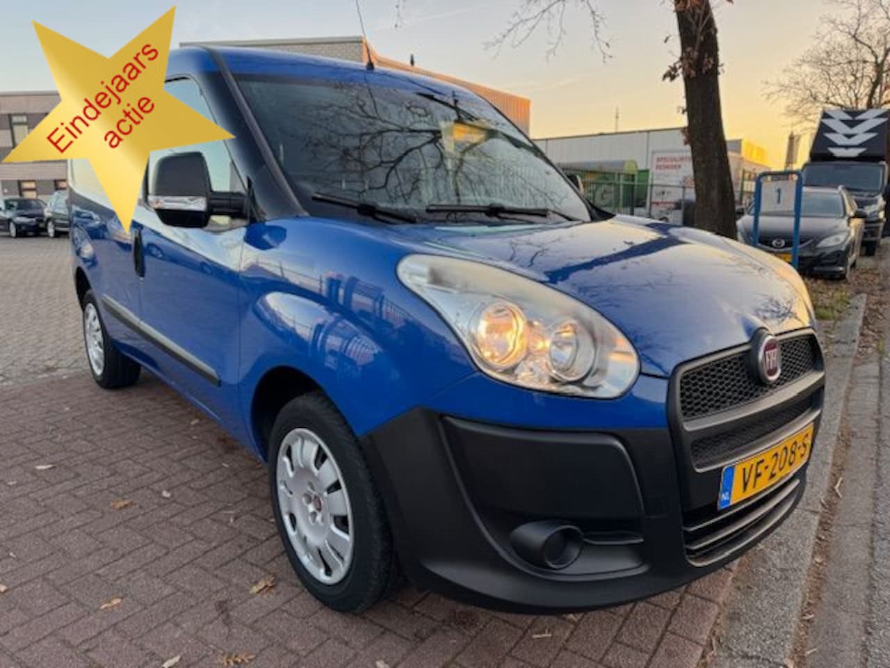 Fiat Doblò Cargo - 1.4 Actual Benzine 32.000km 1e Eigenaar Nieuwstaat MARGE Auto - AutoWereld.nl