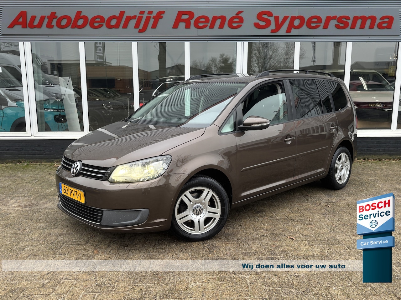 Volkswagen Touran - 1.2 TSI Highline BlueMotion 7personen. | Pano | Trekhaak | Navi | Xenon - AutoWereld.nl