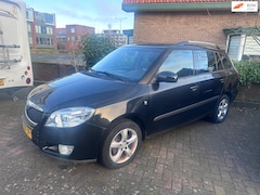 Skoda Fabia Combi - Motor tikt rondom schade