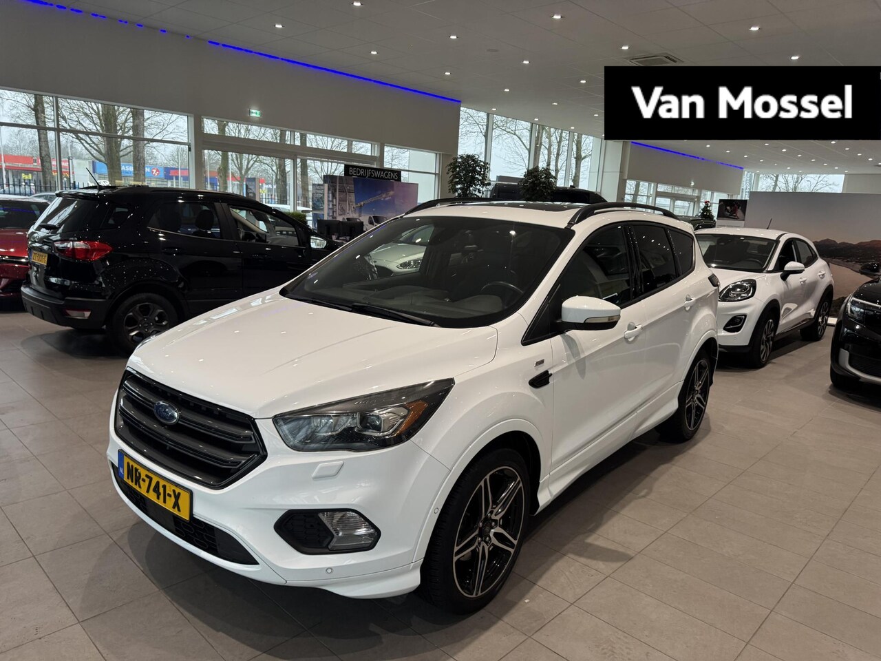 Ford Kuga - 1.5 EcoBoost ST Line Trekhaak Camera Pano.dak Stoelverwarming Xenon - AutoWereld.nl