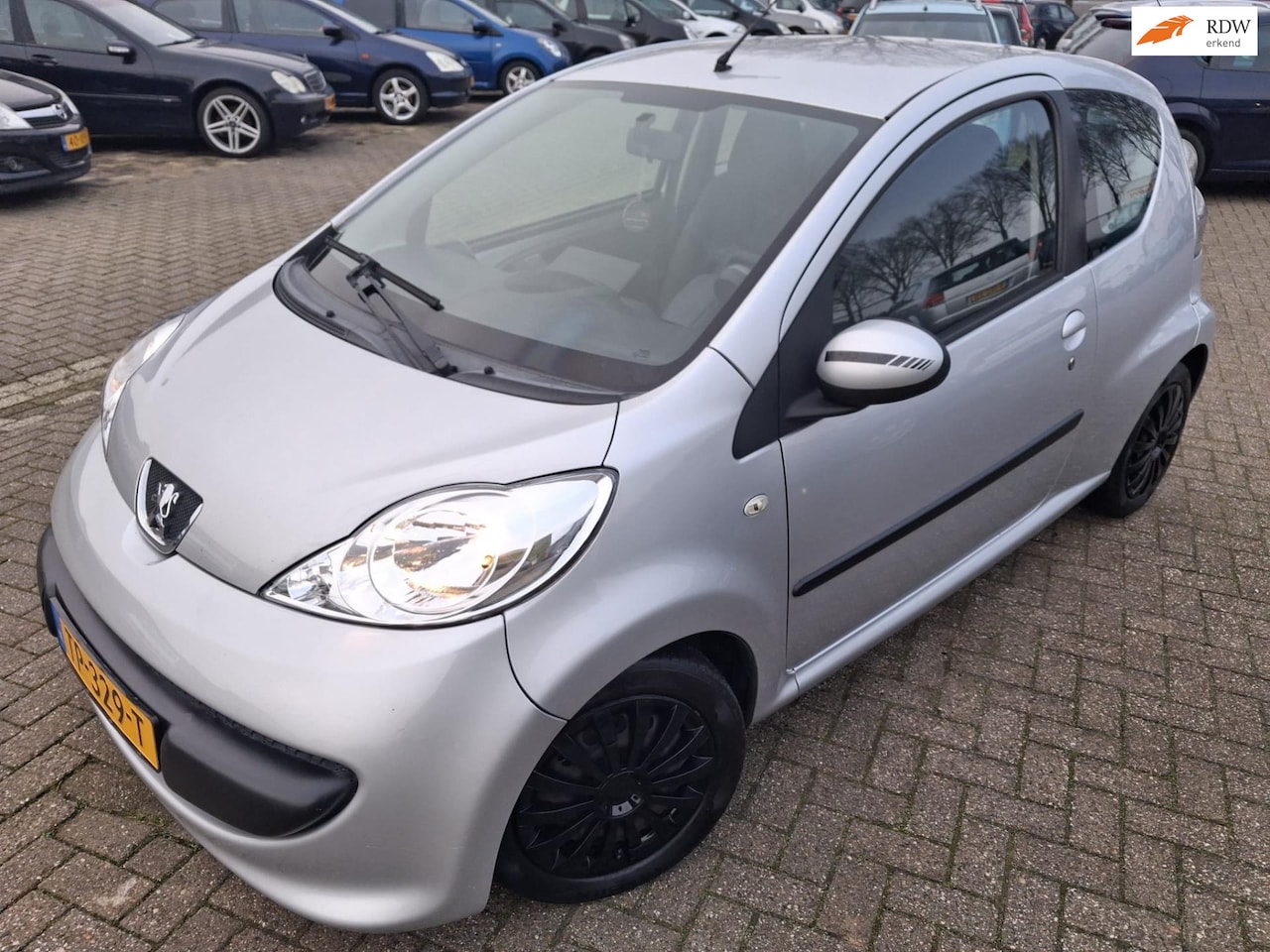 Peugeot 107 - 1.0-12V XR 2006. Airco/Carplay/CV etc.. APK 12-2026 - AutoWereld.nl