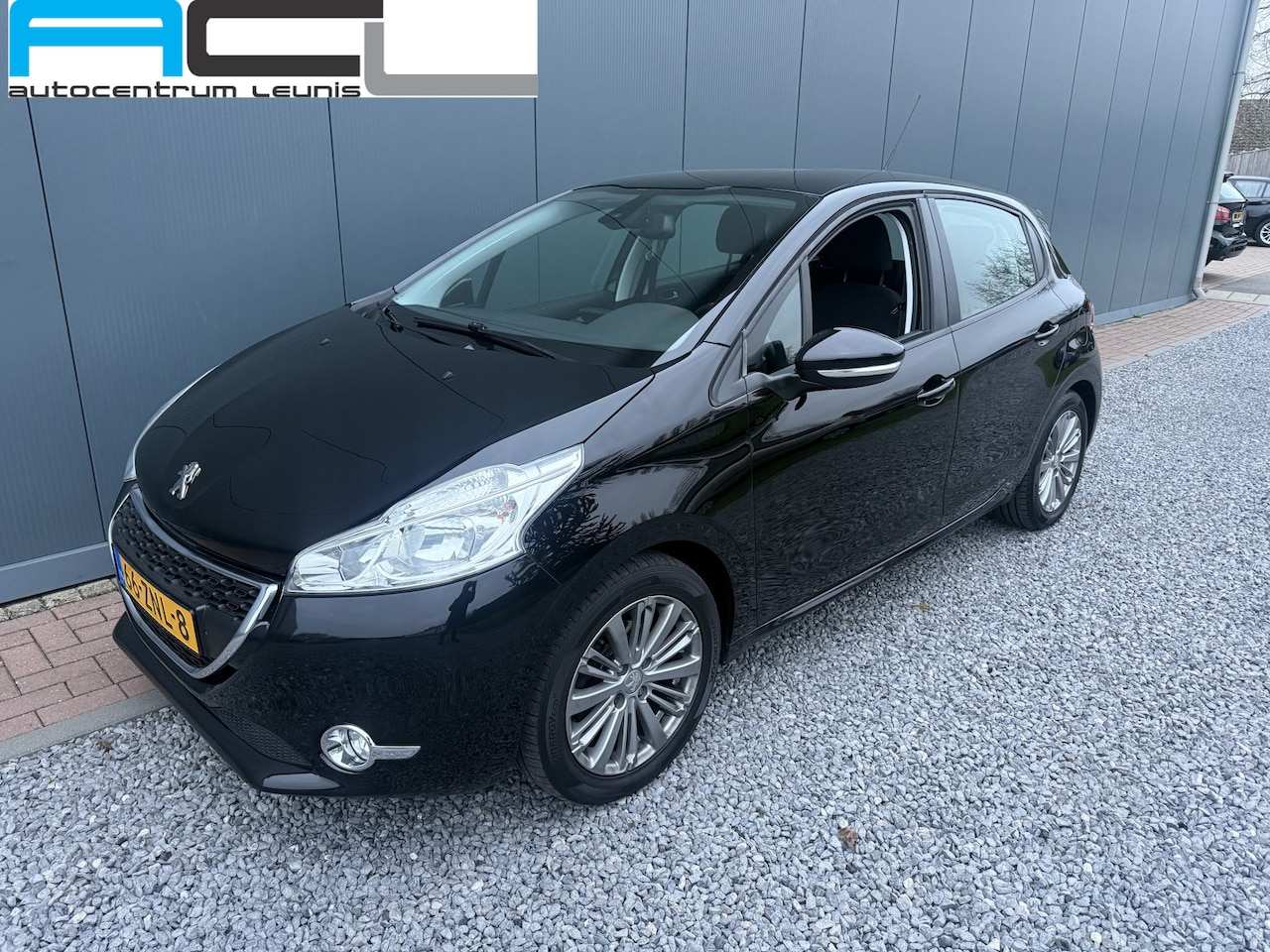 Peugeot 208 - 1.2 Vti Envy 1.2 VTi Envy 5-drs - AutoWereld.nl