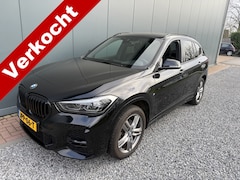 BMW X1 - sDrive18i Automaat High Executive M-Sportpakket