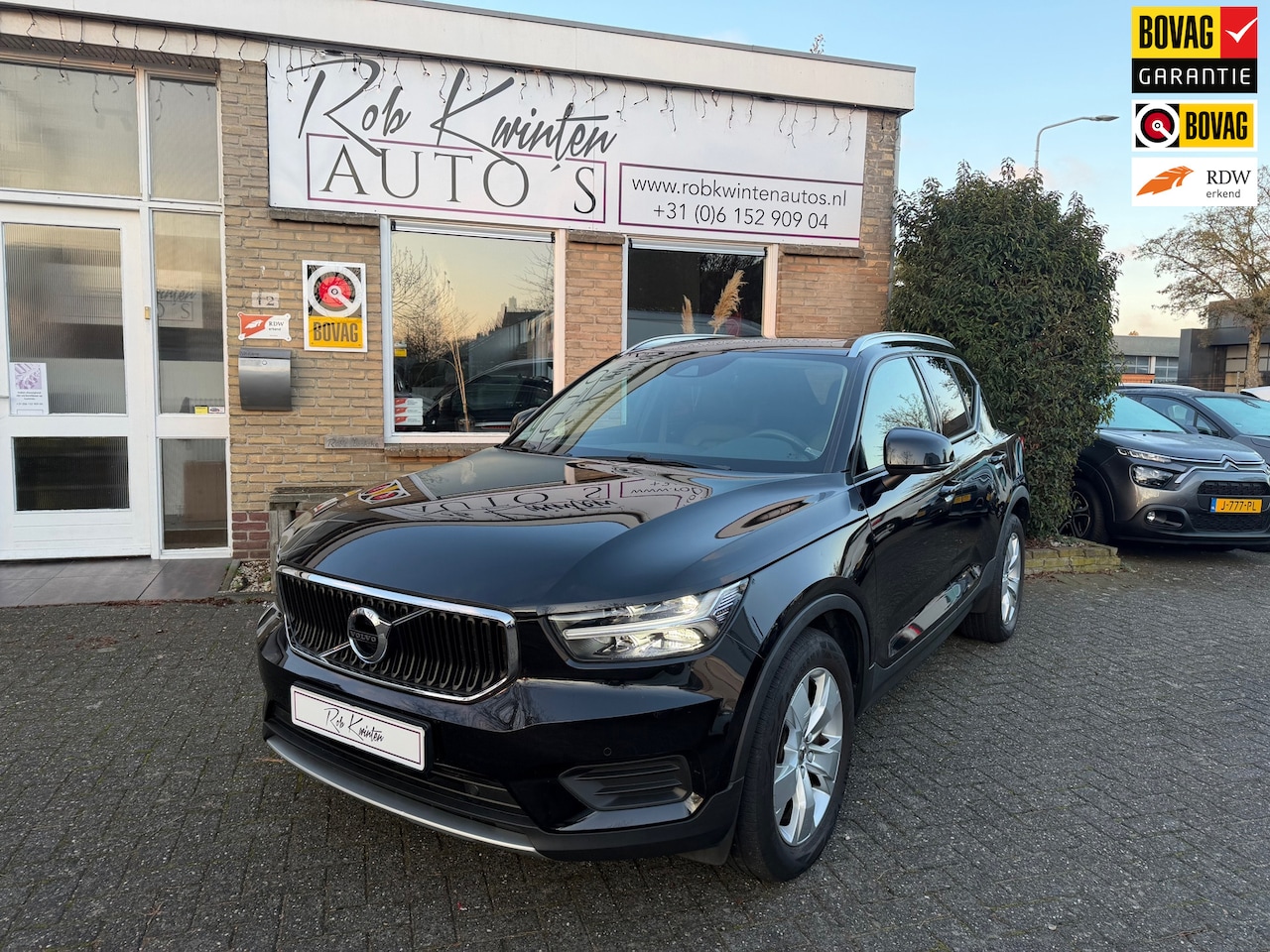 Volvo XC40 - 1.5 T2 Momentum Business Leder/ Panoramadak / Camera - AutoWereld.nl