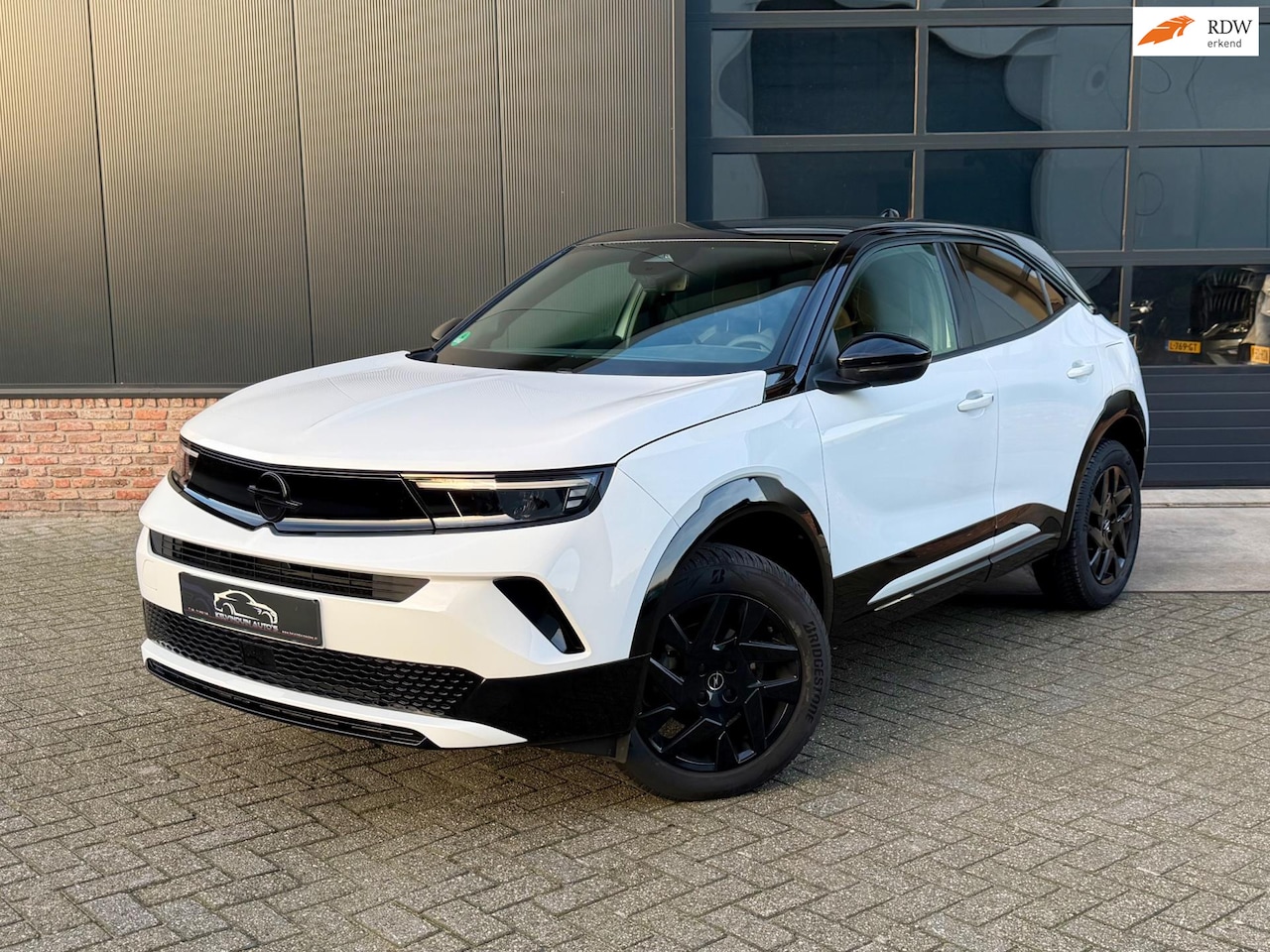 Opel Mokka - 1.2 Turbo 130pk Aut GS Achteruitrijcamera/Applecarplay/Climatronic - AutoWereld.nl