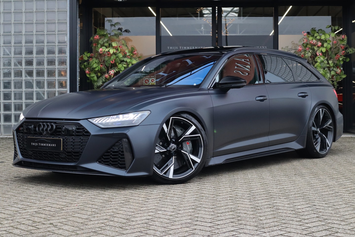 Audi RS6 - Avant TFSI quattro | Milltek, Keramisch, Carbon in/ex, B&O, Panoramadak, Zitklima, Adaptiv - AutoWereld.nl