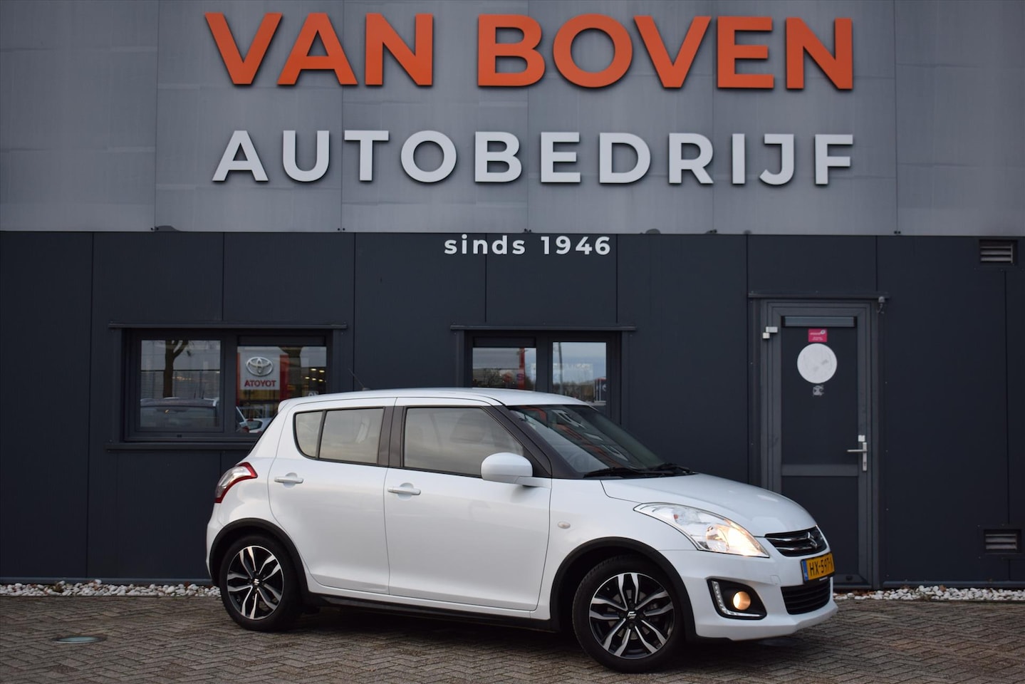 Suzuki Swift - 1.2 VVT 90pk 5D Style - AutoWereld.nl