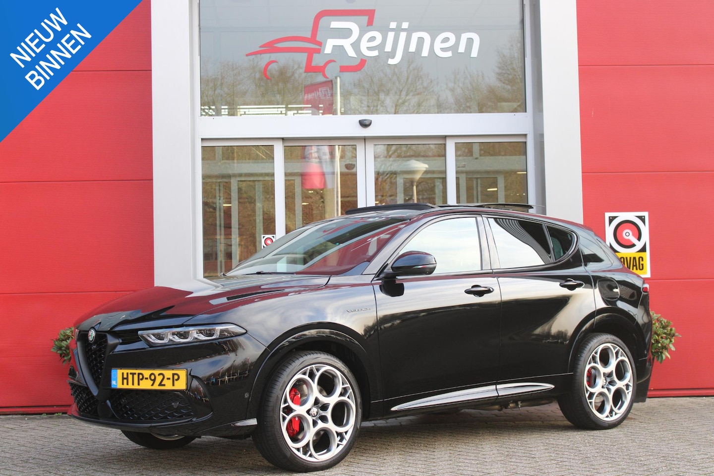 Alfa Romeo Tonale - 1.3T PHEV 280PK VELOCE Q4 | PANORAMISCH SCHUIF / KANTELDAK | LEDEREN BEKLEDING | VOORSTOEL - AutoWereld.nl