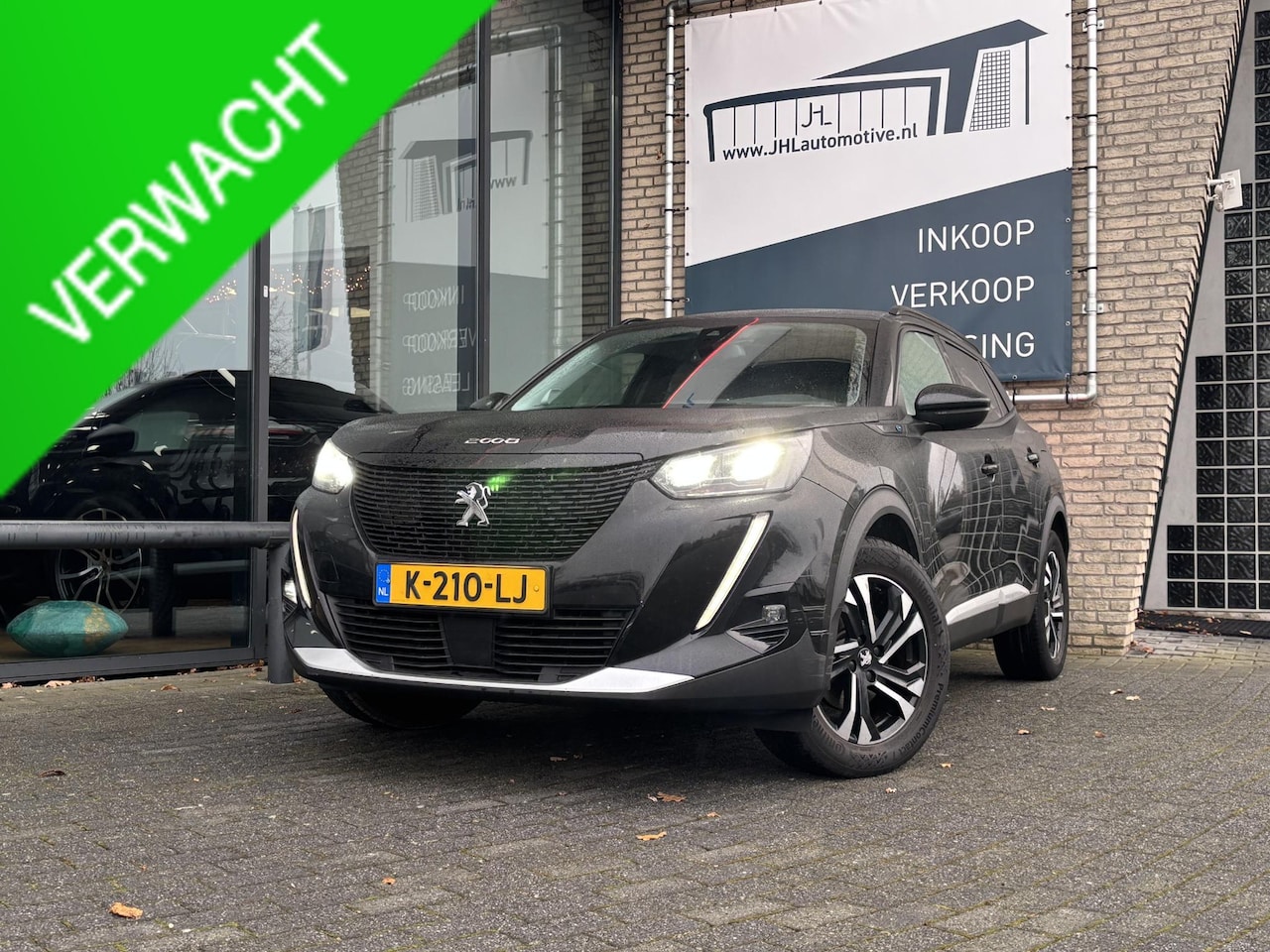 Peugeot e-2008 - EV Allure 50 kWh*3FASE*ACC*NAVI*ECC*CARPLAY* - AutoWereld.nl