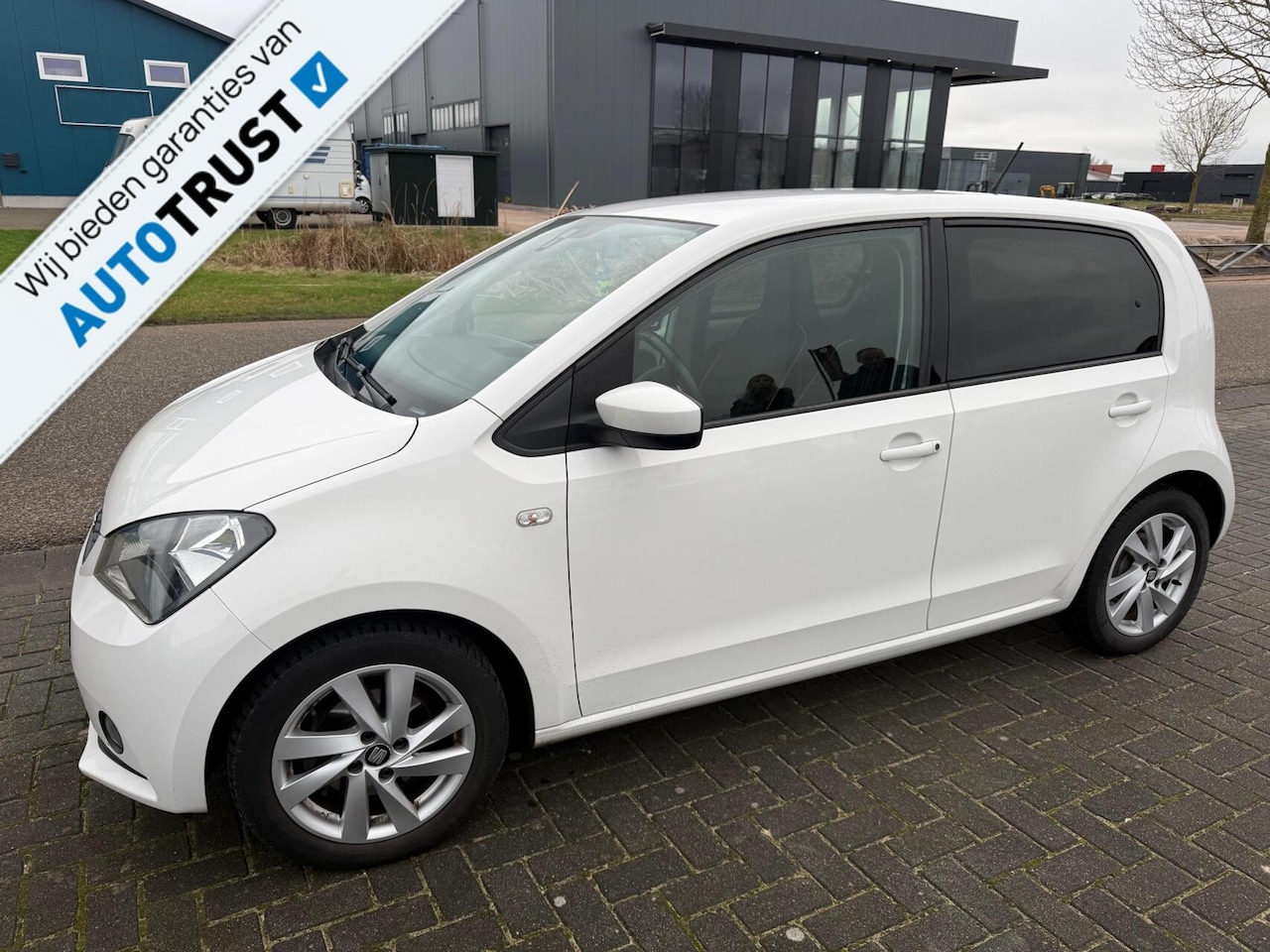 SEAT Mii - 1.0 Sport Connect LMV,PRIVACY GLAS,NAVIGATIE. - AutoWereld.nl