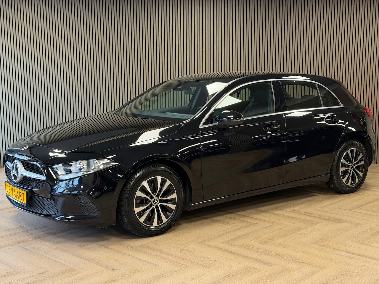 Mercedes-Benz A-klasse - 180 Business Solution AUT. PARKEERSENSOREN VOOR EN ACHTER CRUISE CONTROL STOELVERWARMING N - AutoWereld.nl
