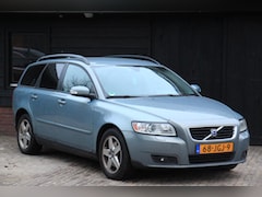 Volvo V50 - 2.4 Edition II 5 Cilinder/Xenon/Parkeersensor/Trekhaak/Cruise