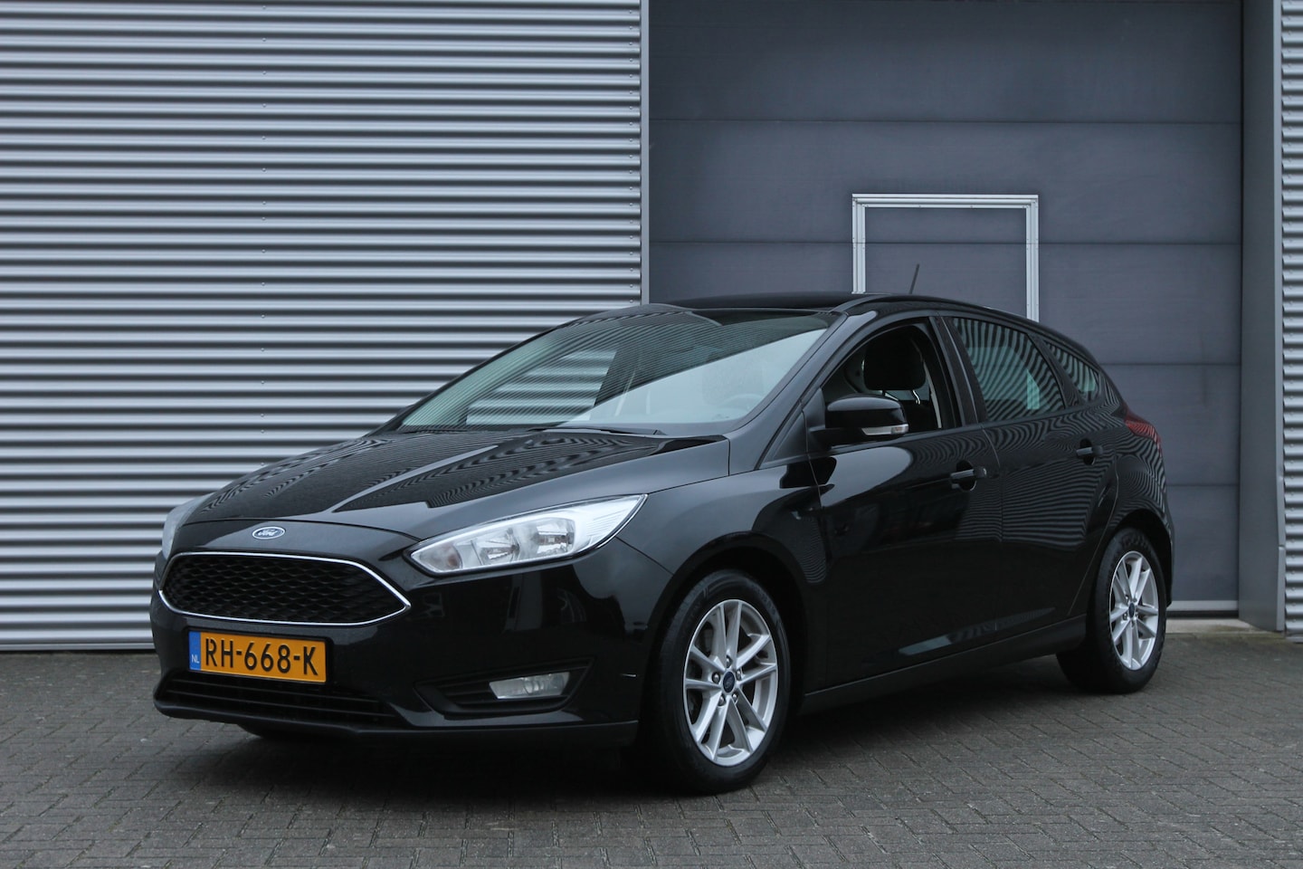 Ford Focus - 1.0 Lease Edition I Airco I Carplay I PDC I Cruise - AutoWereld.nl