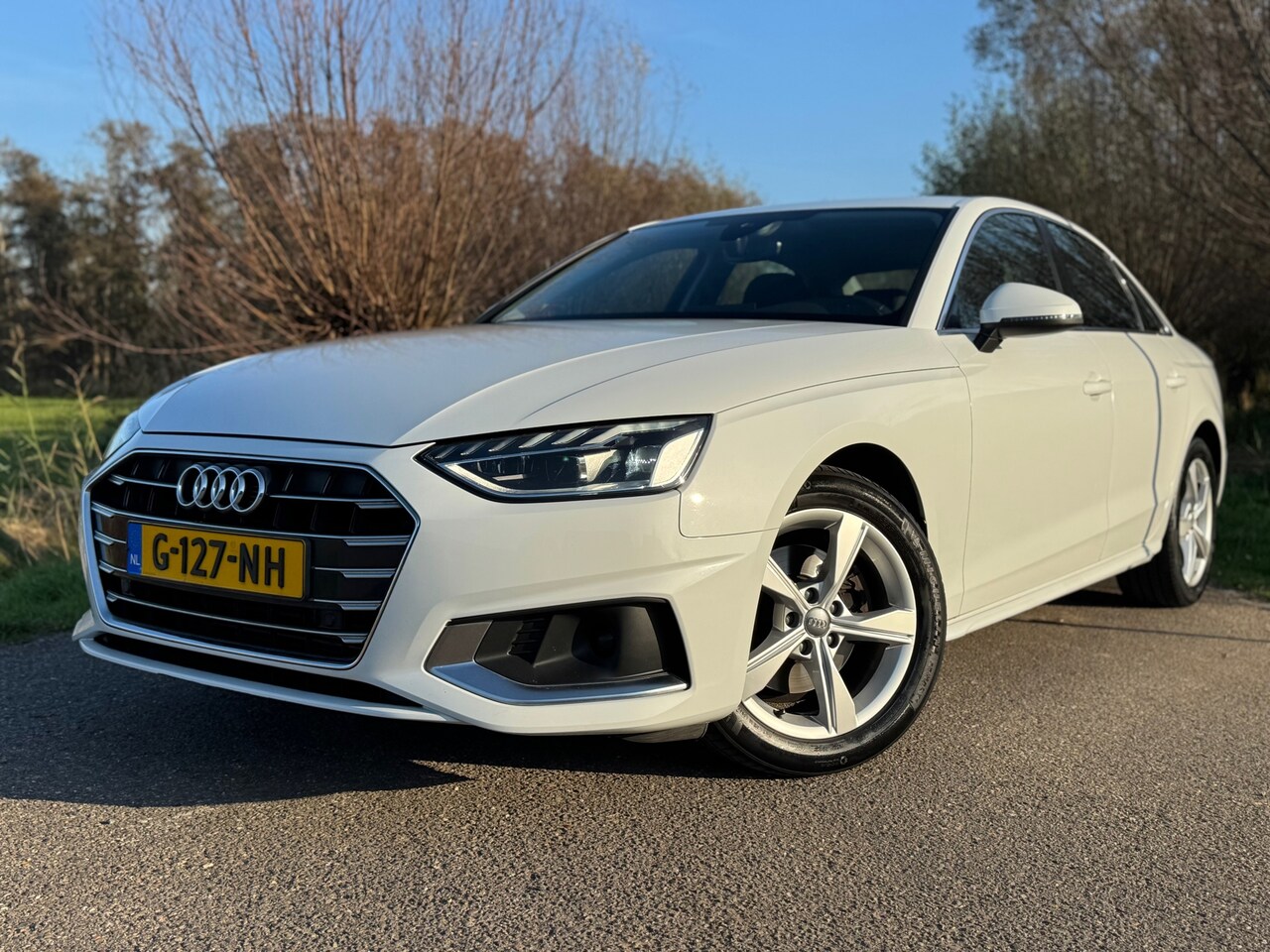 Audi A4 Limousine - 35 TFSI Launch edition Business / Automaat / NAP/ NL Auto / Navigatie / LM Velgen / Elektr - AutoWereld.nl