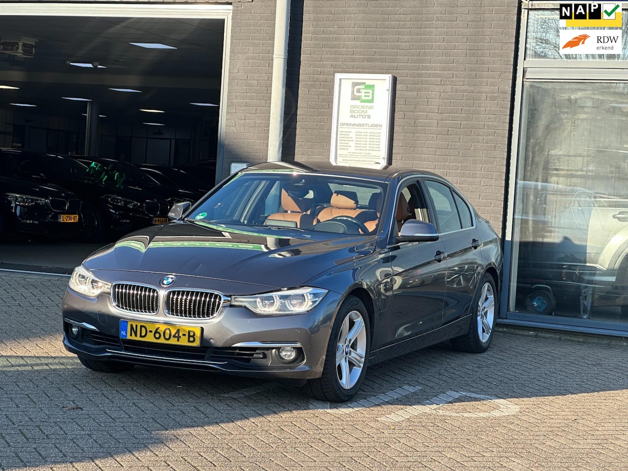 BMW 3-serie - 330e Centennial High Executive/CAMERA/LEDER/NAVI/NL-AUTO NAP!! - AutoWereld.nl