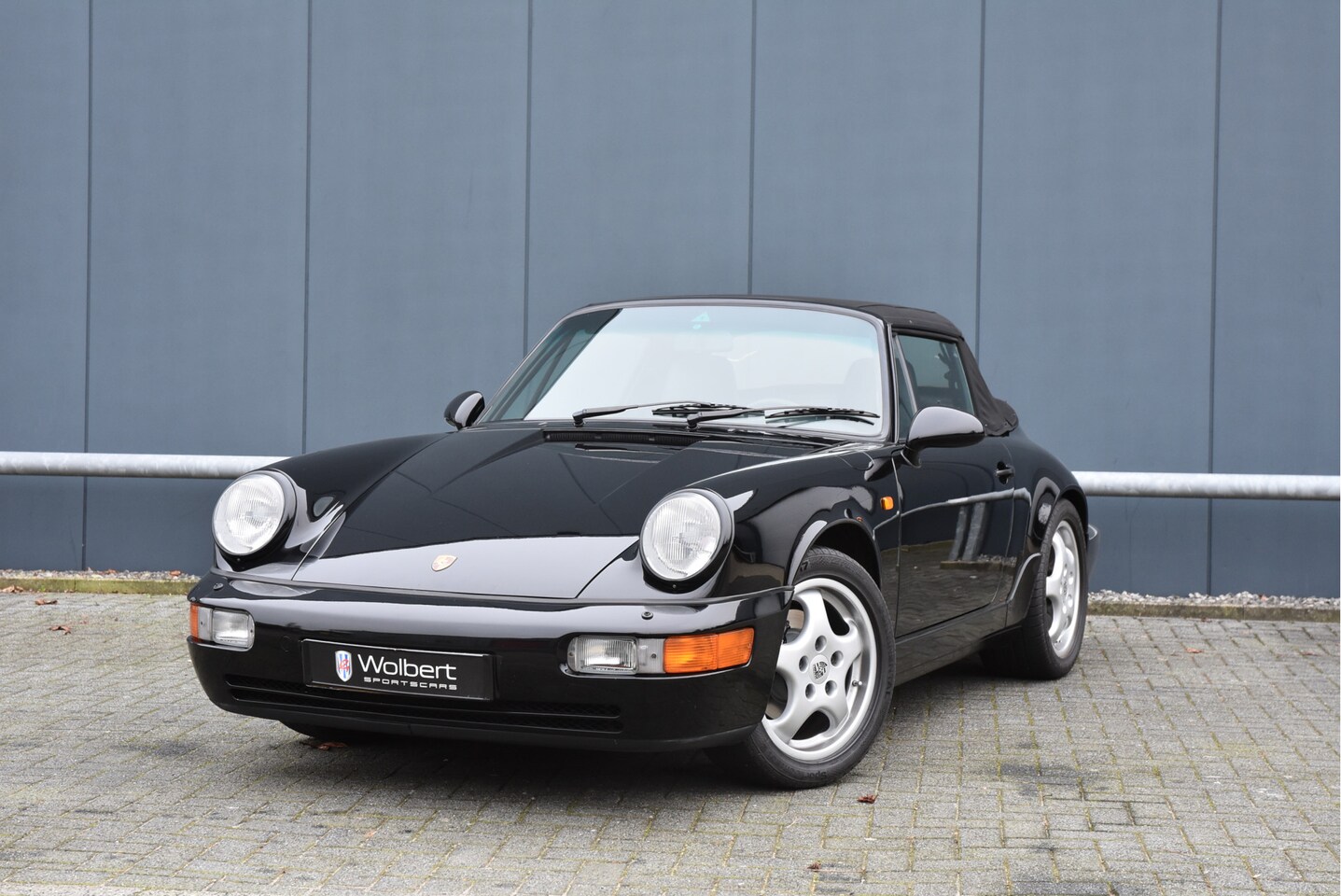 PORSCHE 911 CARRERA 2 CABRIOLET U9