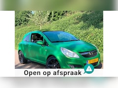 Opel Corsa - 1.2-16V Edition AUTOMAAT AIRCO STERRENHEMEL SFEER