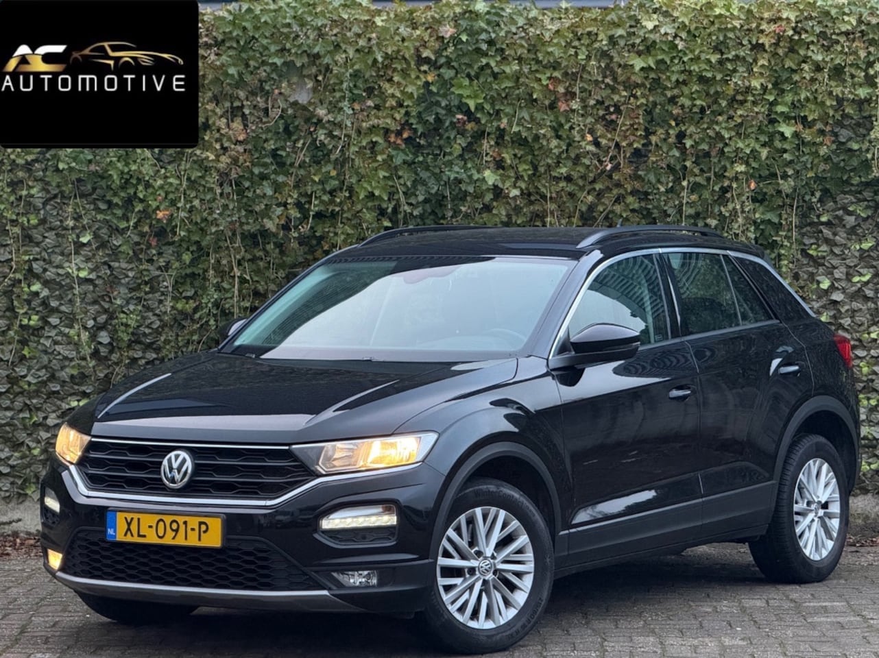 Volkswagen T-Roc - 1.0 TSI Style Parkeersensoren Bj 2019 - AutoWereld.nl