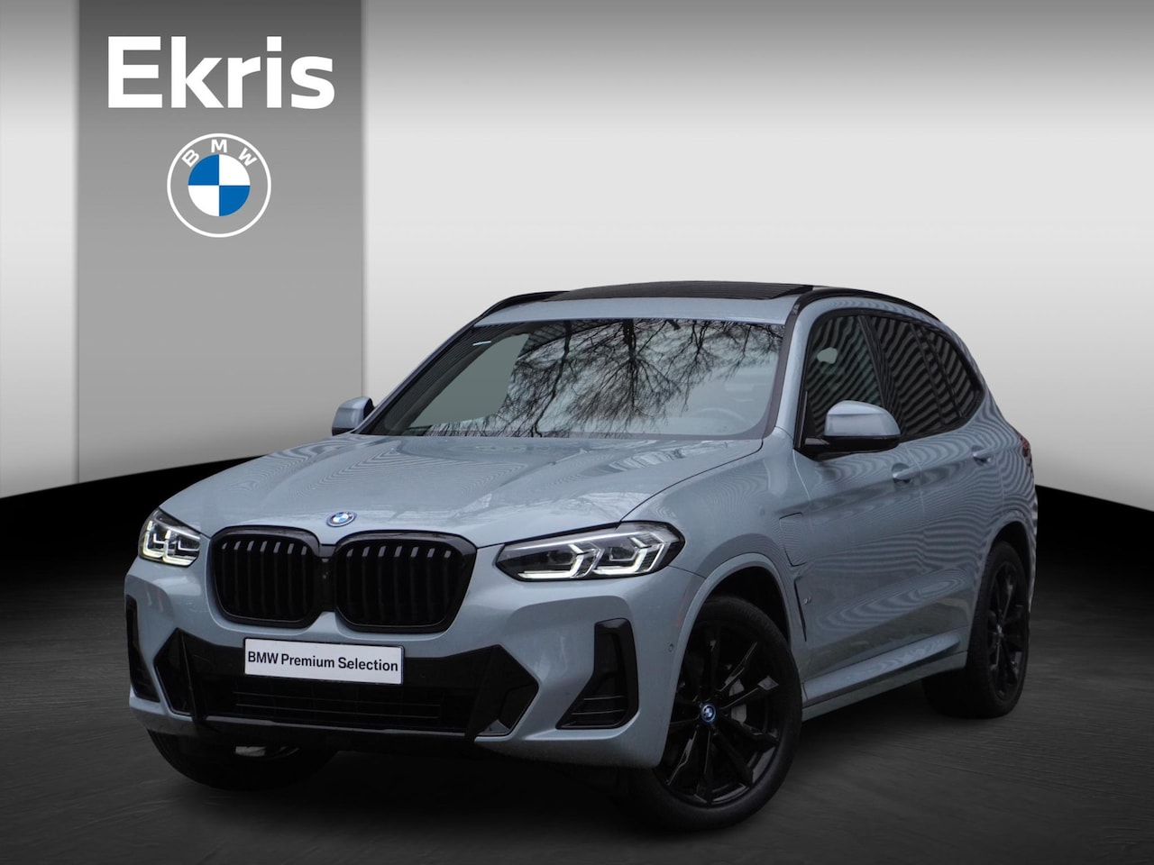 BMW X3 - xDrive30e M Sportpakket | Trekhaak met elektrisch wegklapbare kogel | Glazen panoramadak | - AutoWereld.nl