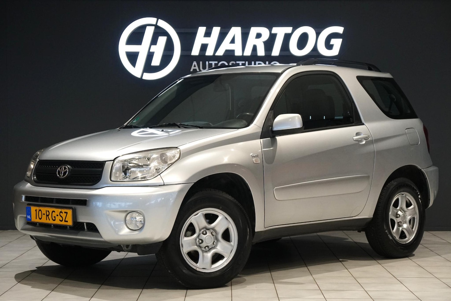 Toyota RAV4 - 1.8-16V VVT-i Luna + 1E EIGENAAR / DEALER ONDERHOUDEN / AIRCO - AutoWereld.nl