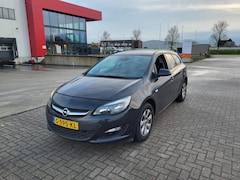 Opel Astra Sports Tourer - 1.6 CDTi Business + Clima Navigatie Zwart 2014