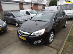 Opel Astra Sports Tourer - 1.4 Turbo Sport navi airco geen riem maar ketting
