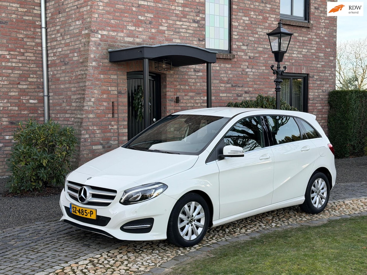 Mercedes-Benz B-klasse - 180 Ambition Automaat Navi - AutoWereld.nl