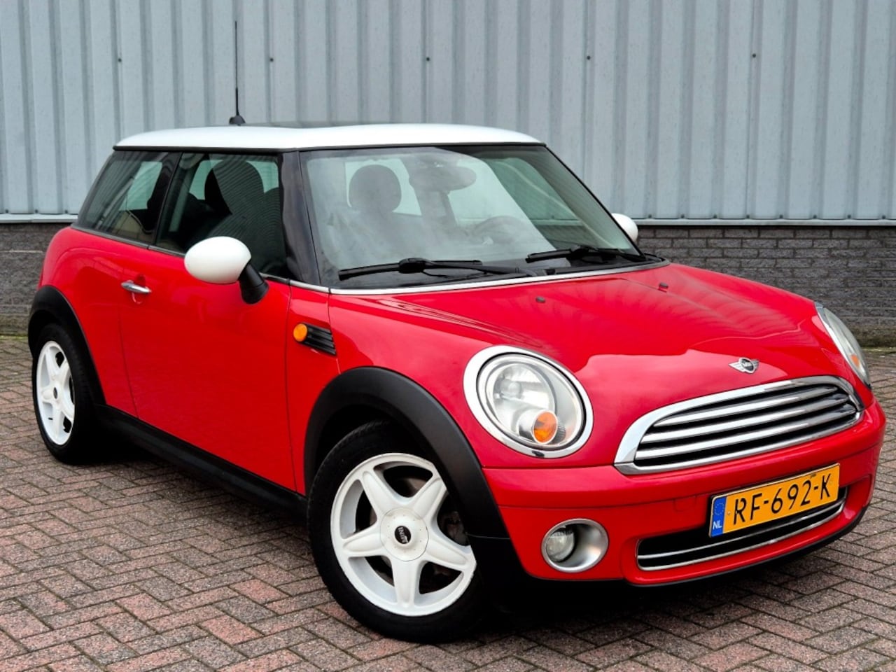 MINI Cooper - 1.6 Chili Automaat Airco/Cruise CTRL Panoramadak - AutoWereld.nl