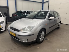 Ford Focus - 1.6-16V Ambiente