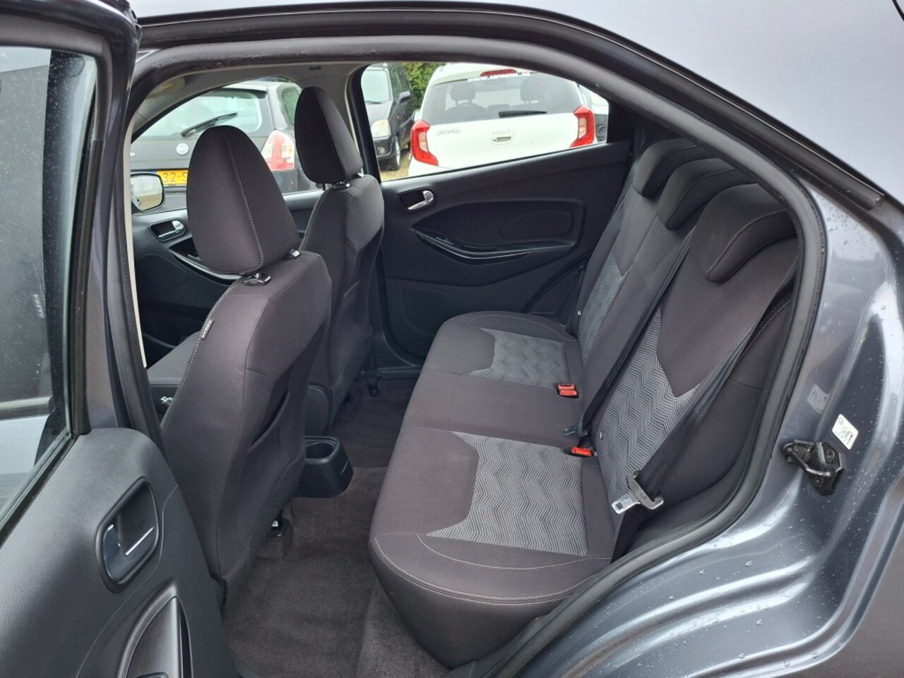 Ford Ka - +  1.2 Trend Ultimate NW MODEL/RADIO-CD MP3/AIRCO/PDC/ELEC RAMEN+SPIEGELS