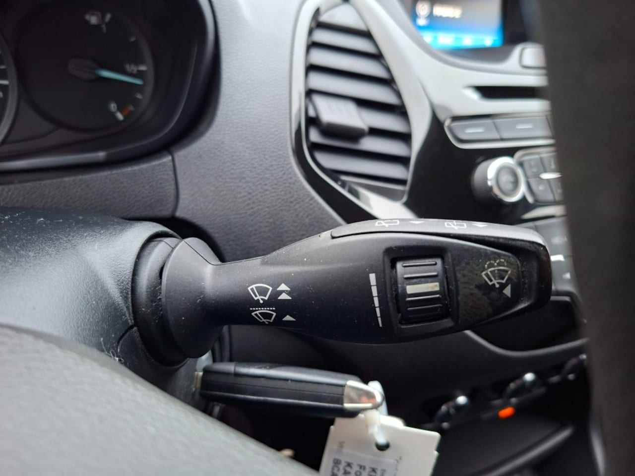 Ford Ka - +  1.2 Trend Ultimate NW MODEL/RADIO-CD MP3/AIRCO/PDC/ELEC RAMEN+SPIEGELS