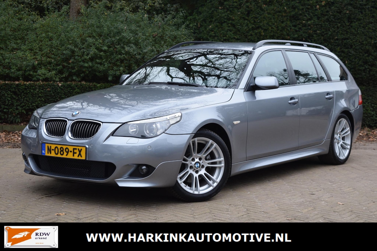 BMW 5-serie Touring - 525i M-Sport | Xenon | M-pakket | Leer - AutoWereld.nl