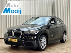 BMW X1 - sDrive20i *192PK* Stoelverwarming / Navigatie / PDC / Bluetooth / 17"LMV