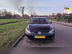 Volkswagen Golf - 1.0 TSI Business Edition Connected