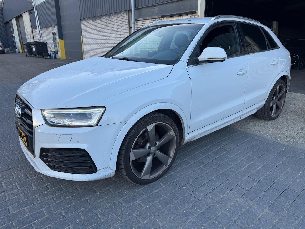 Audi Q3 - 2.0 TDI quattro Sport S-Line KeyLess Navi - AutoWereld.nl
