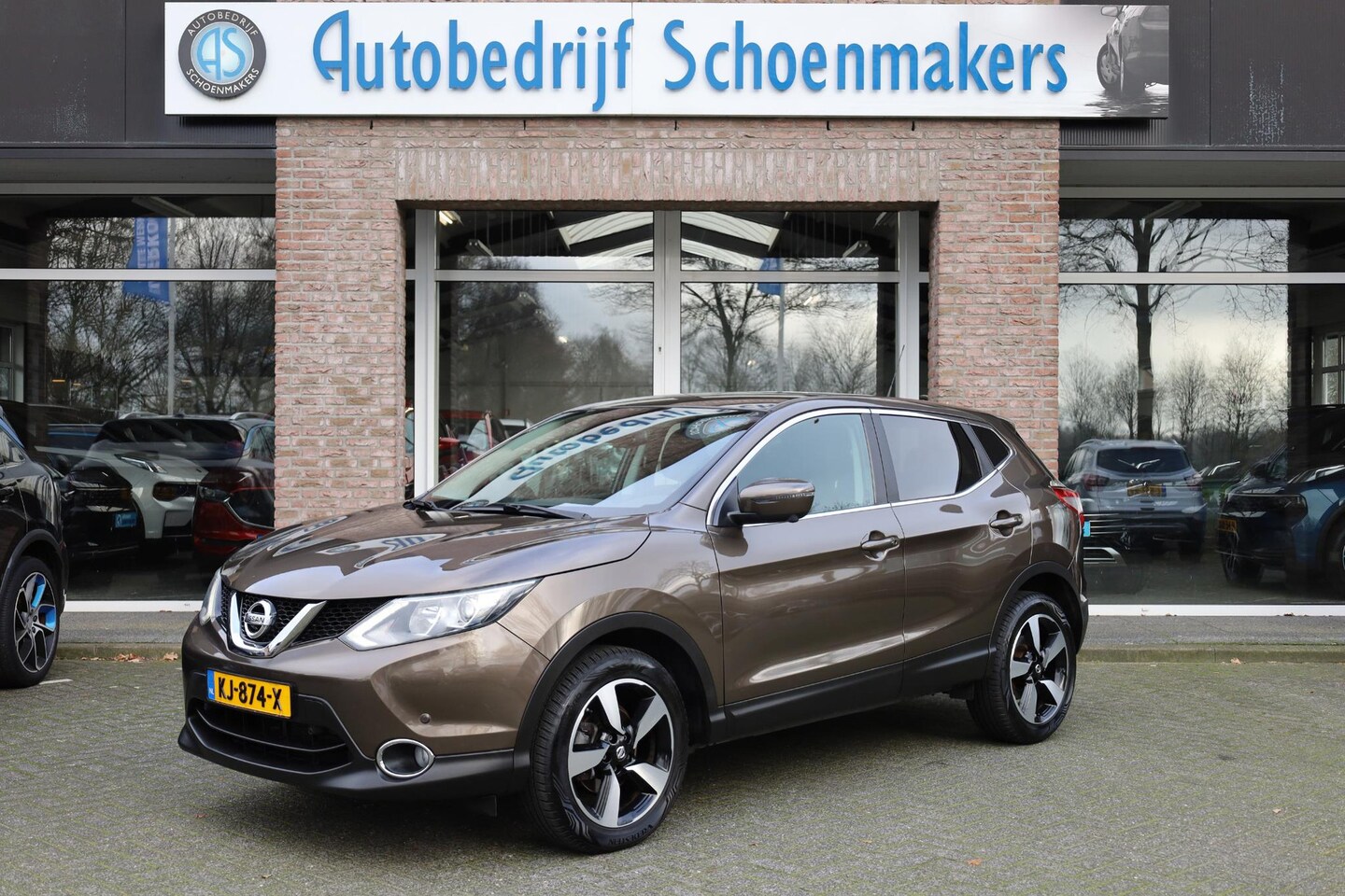 Nissan Qashqai - 1.2 N-Connecta 360-CAMERA CRUISE NAVI DAB LANE-ASSIST ELEC-SPIEGELS 2XPDC 18''LMV NAP - AutoWereld.nl