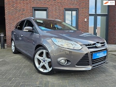 Ford Focus - 1.6 EcoBoost Titanium / ST line / Leder