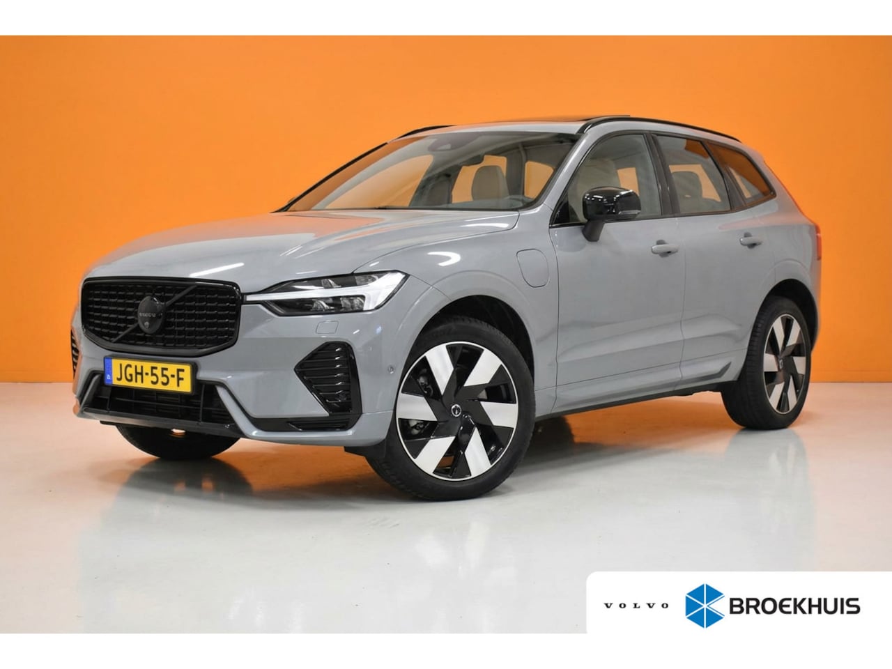 Volvo XC60 - T6 Plus Dark | Luchtvering | Trekhaak | 360cam | - AutoWereld.nl