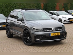 Volkswagen Tiguan - 1.5 TSI ACT Highline Business 3x R-Line / Panoramadak / Camera / Leder / 20'' / Blackpack