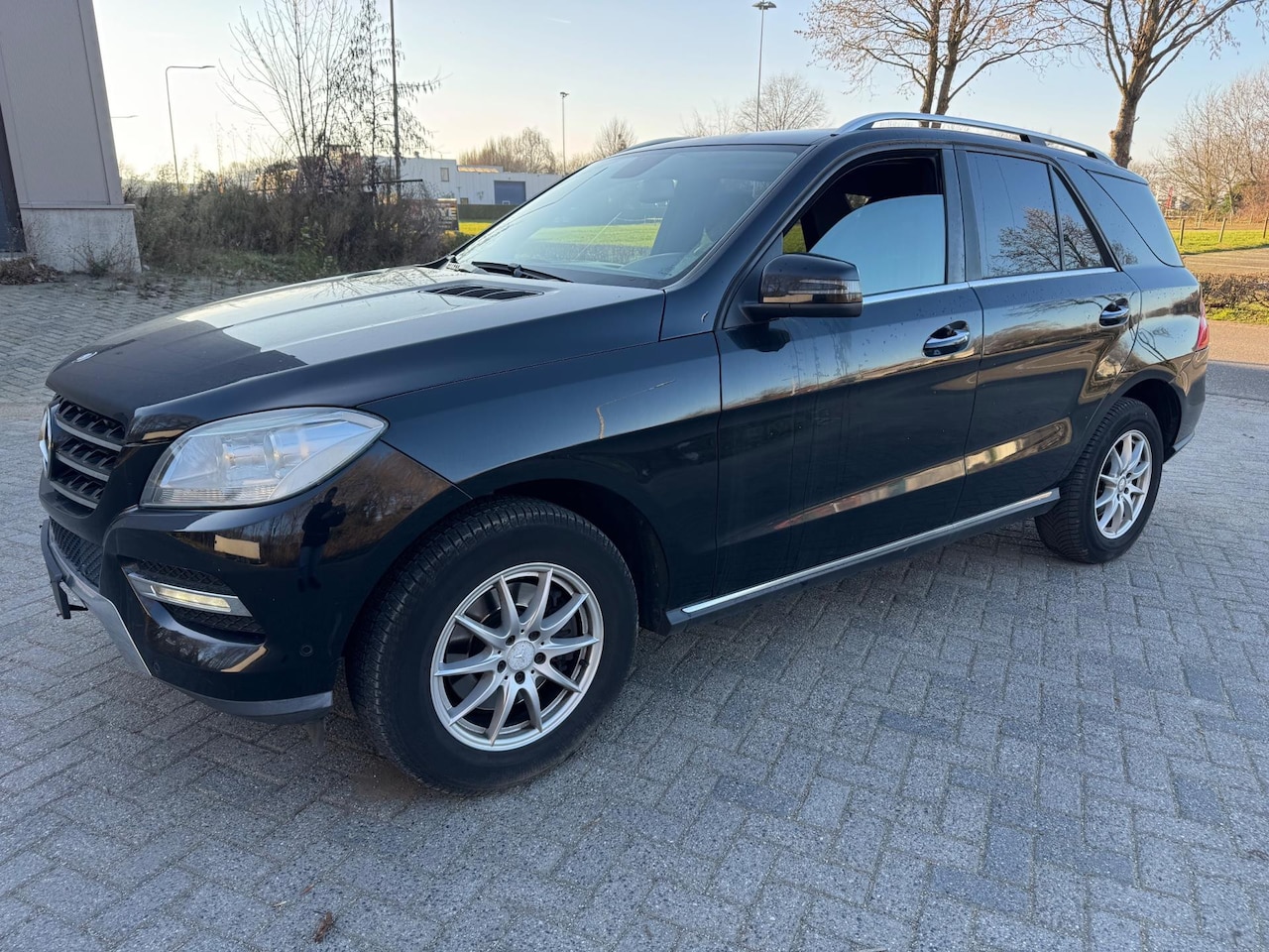 Mercedes-Benz M-klasse - 250 BlueTEC Navi Leer - AutoWereld.nl