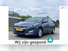Hyundai i30 - 1.6 GDI Business Edition Automaat*Achteruit Camera*Navigatie*Cruise*Clima*Stoelverwarming*