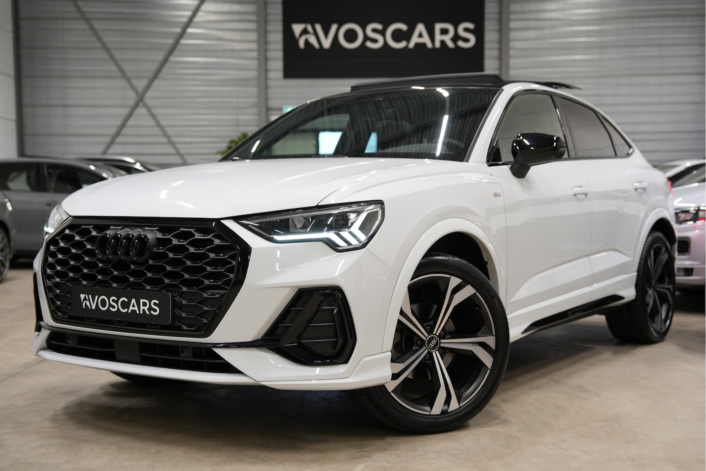 Audi Q3 Sportback - 35 TFSI 3x S-Line * Pano - Trekhaak - Leder - Keyless - Camera - 20" - App * - AutoWereld.nl