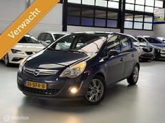 Opel Corsa - 1.2-16V Cosmo