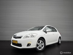 Toyota Auris - 1.8 Full Hybrid Aspiration Automaat | Afn. Trekhaak | Clima | Isofix | Dealer onderhouden