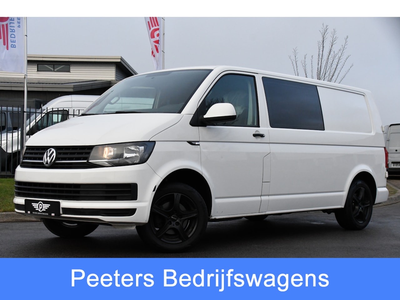 Volkswagen Transporter - 2.0 TDI L2H1 DC Edition Cruise, Sensoren, Trekhaak, Airco, 85pk, Radio, Direct leverbaar! - AutoWereld.nl