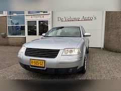 Volkswagen Passat - 4.0 W8 4Motion |275pk|Leder|Memory|68731km