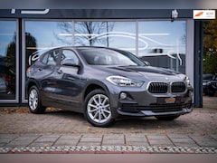BMW X2 - SDrive20i Executive|Cam|Climate|Stoelverw|LED|Dealer OH|Navi|