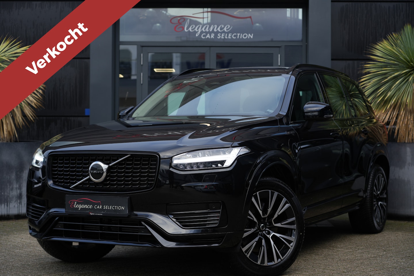 Volvo XC90 - 2.0 T8 Recharge AWD Ultra Dark 455pk Panoramadak/Stoelverwarming/Camera - AutoWereld.nl